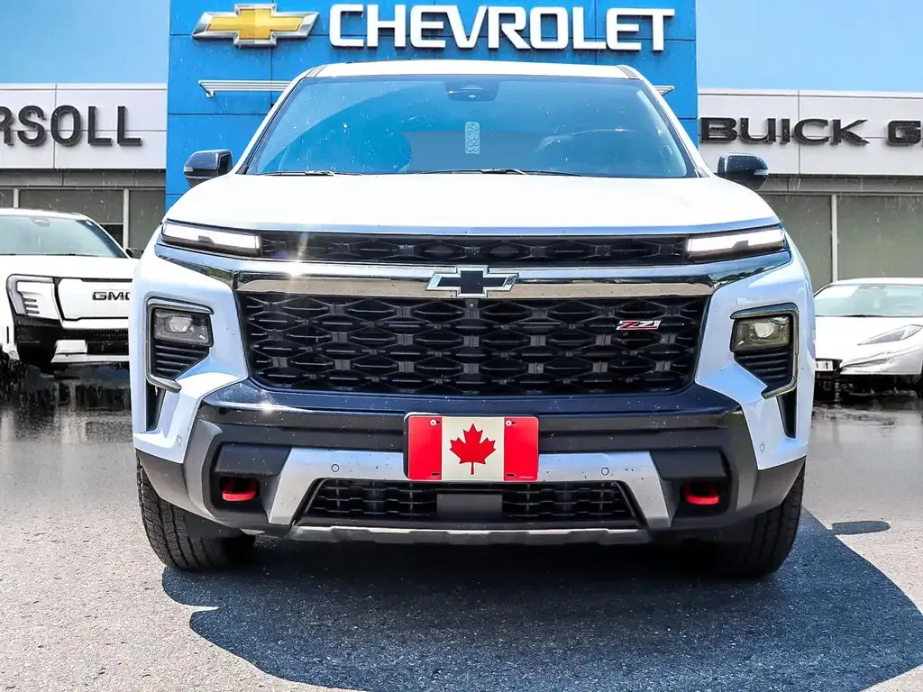 Chevrolet Traverse 2026 photo 2