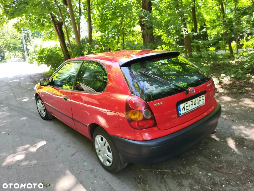 Toyota Corolla 2000 photo 4