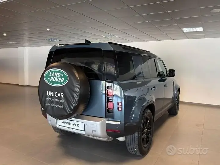 Land Rover Defender 2025 photo 2