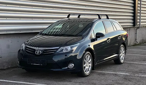 Toyota Avensis 2012 photo 4