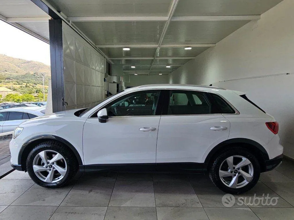 Audi Q3 2022 photo 5