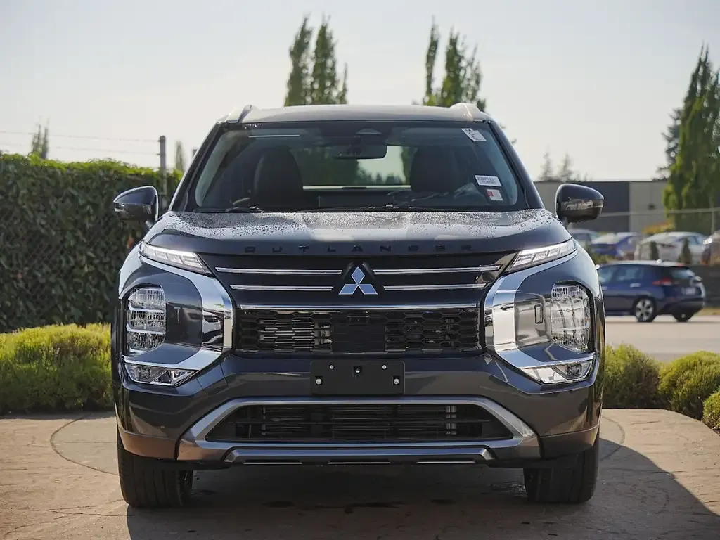 Mitsubishi Outlander 2026 photo 3
