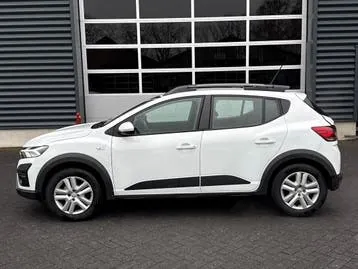 Dacia Sandero Stepway 2023 photo 2