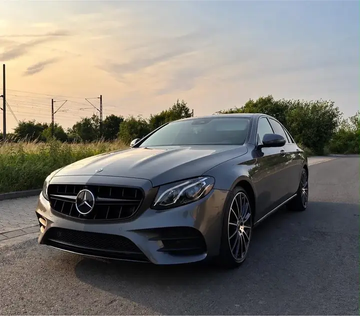 Mercedes-Benz E 220 D