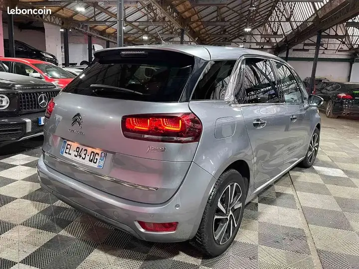 Citroen C4 Picasso 2017 photo 2