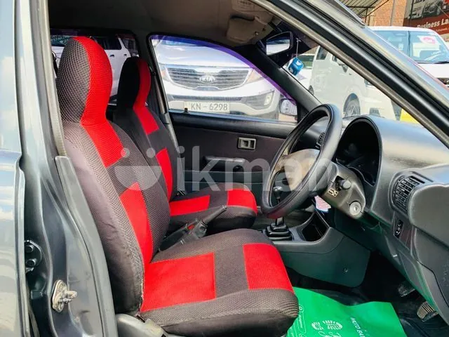 Toyota Starlet 1990 photo 4
