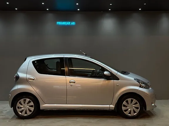 Toyota Aygo 2012 photo 3