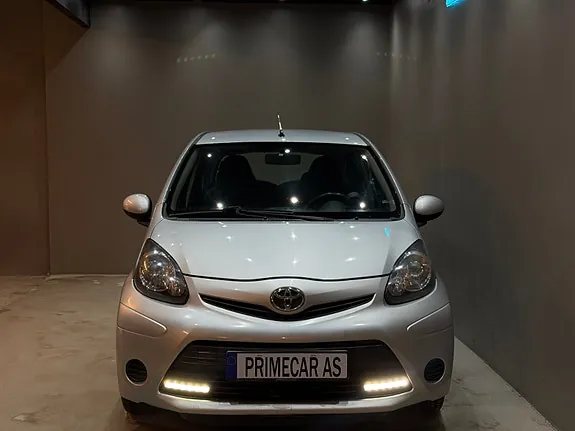 Toyota Aygo 2012 photo 2