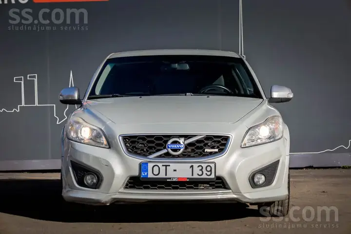 Volvo C30 2010 photo 2