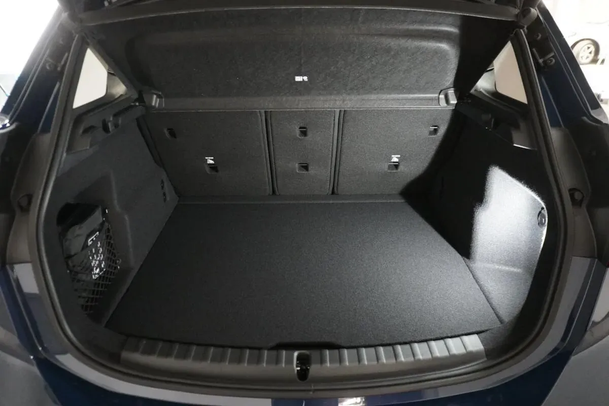 BMW 2 Series 2026 photo 3