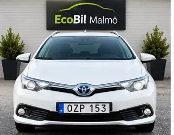 Toyota Auris 2016 photo 3