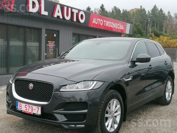 Jaguar F-Pace