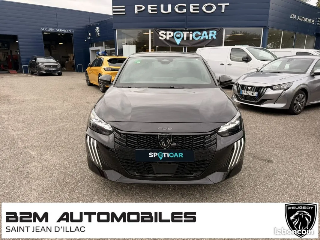 Peugeot 208 2025 photo 2