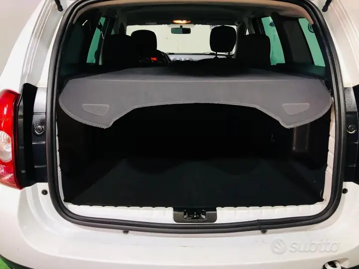 Dacia Duster 2012 photo 4