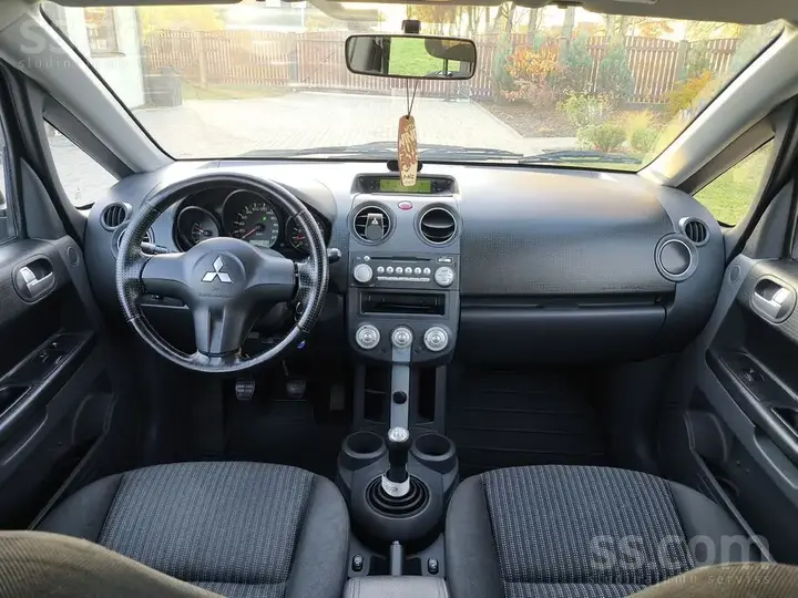 Mitsubishi Colt 2008 photo 5