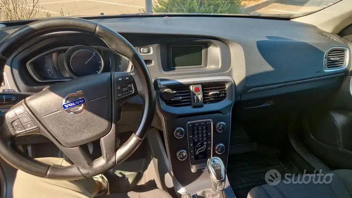 Volvo V40 2013 photo 3