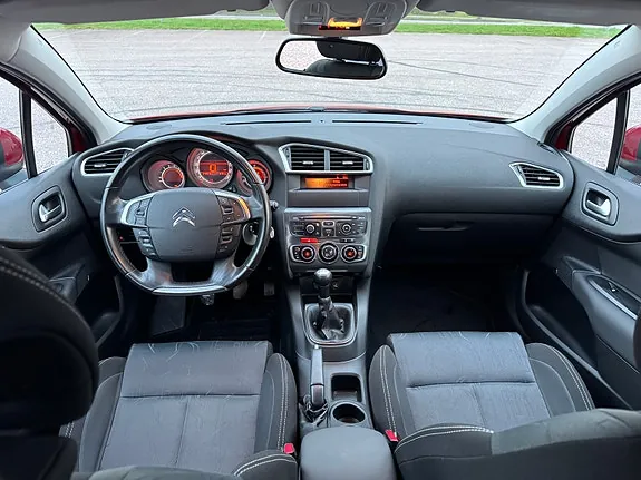Citroen C4 2011 photo 5