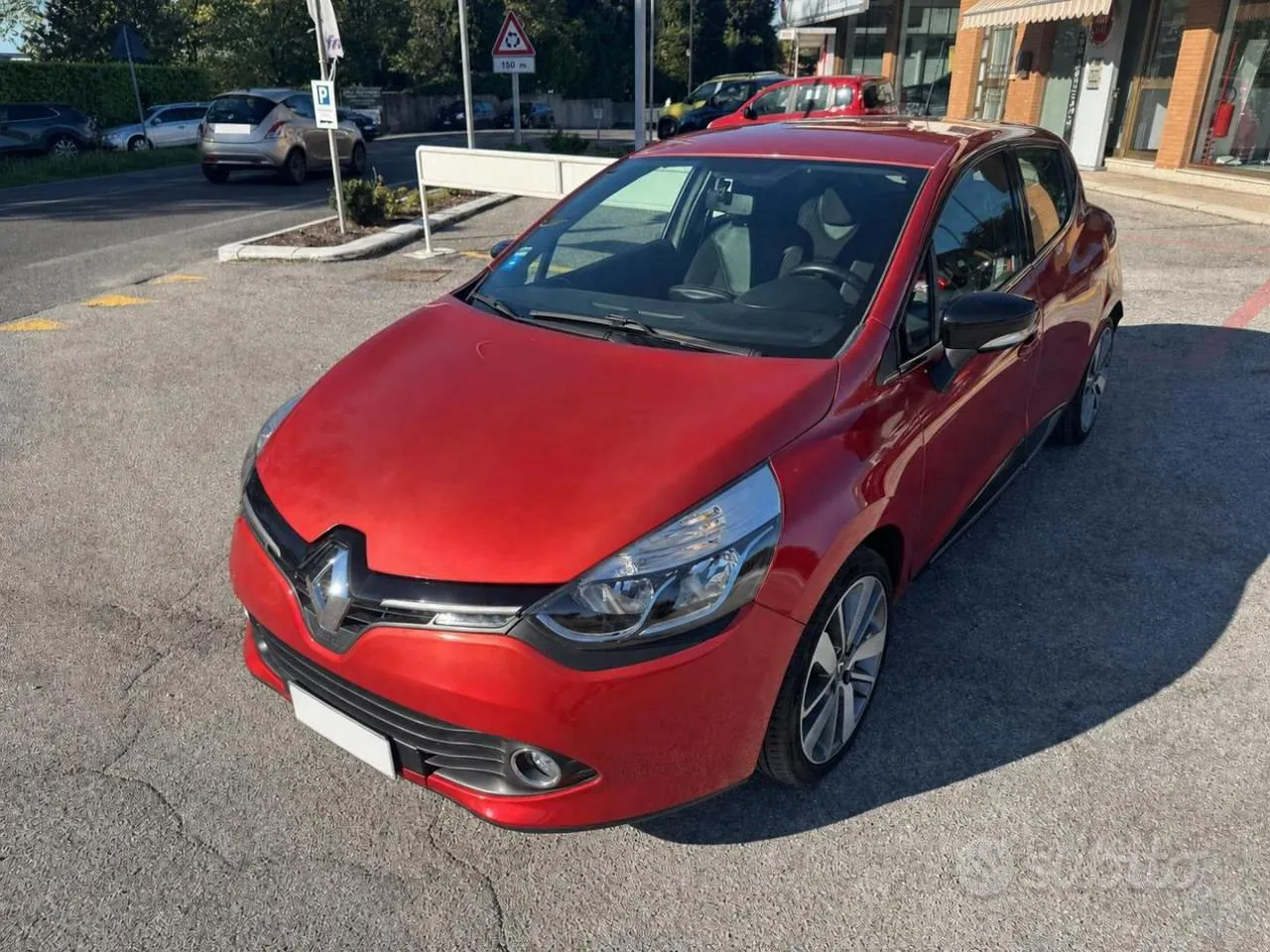 Renault Clio 2015 photo 2