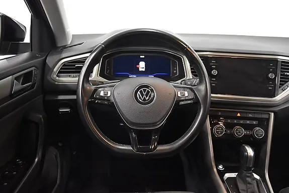 Volkswagen T-Roc 2022 photo 2