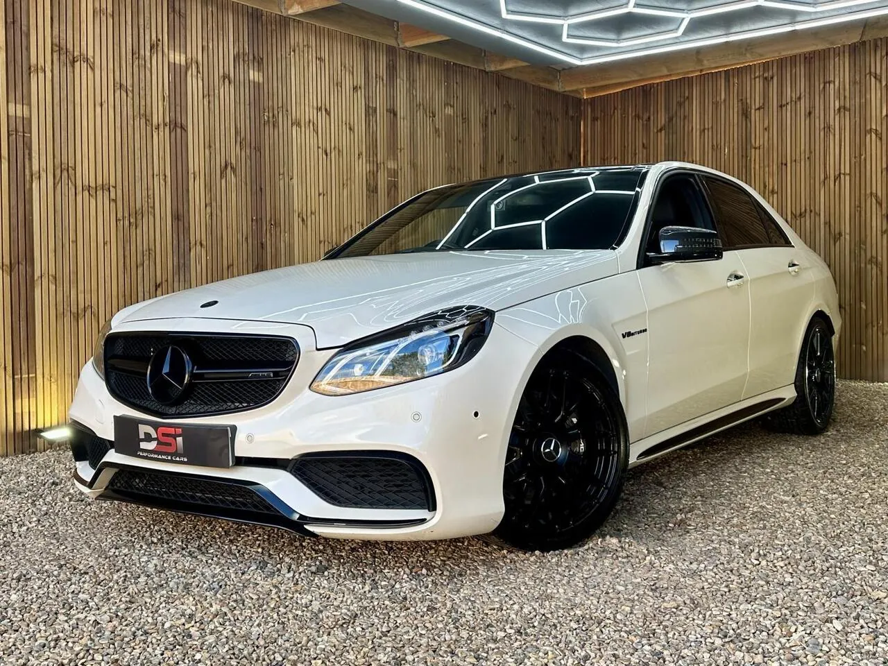 Mercedes-Benz E-Class 2015 photo 3