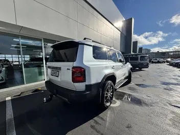 Toyota Land Cruiser Prado 2024 photo 4