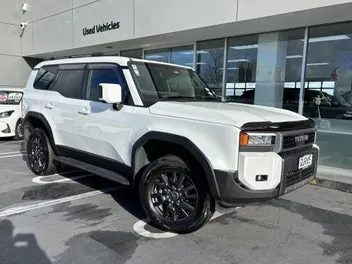 Toyota Land Cruiser Prado 2024 photo 2