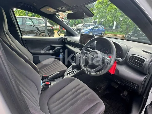 Toyota Yaris photo 4