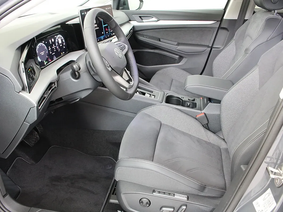 Volkswagen Golf 2026 photo 3