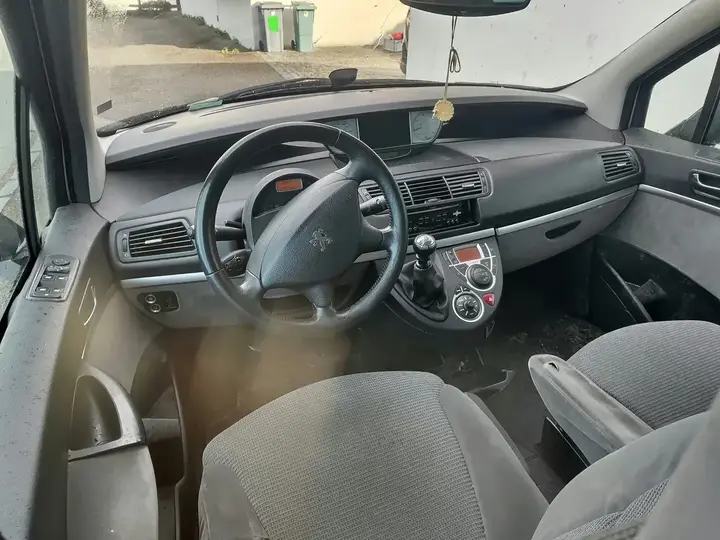 Peugeot 807 2009 photo 3
