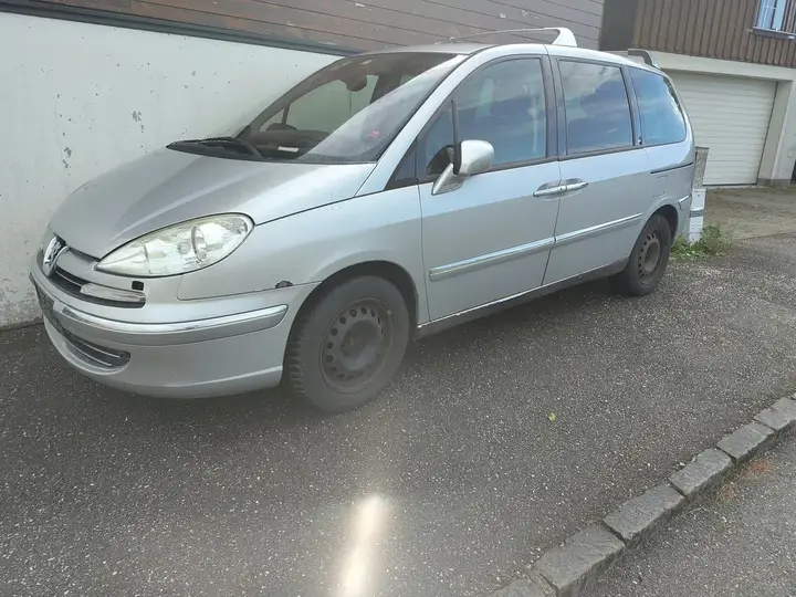 Peugeot 807 2009 photo 2