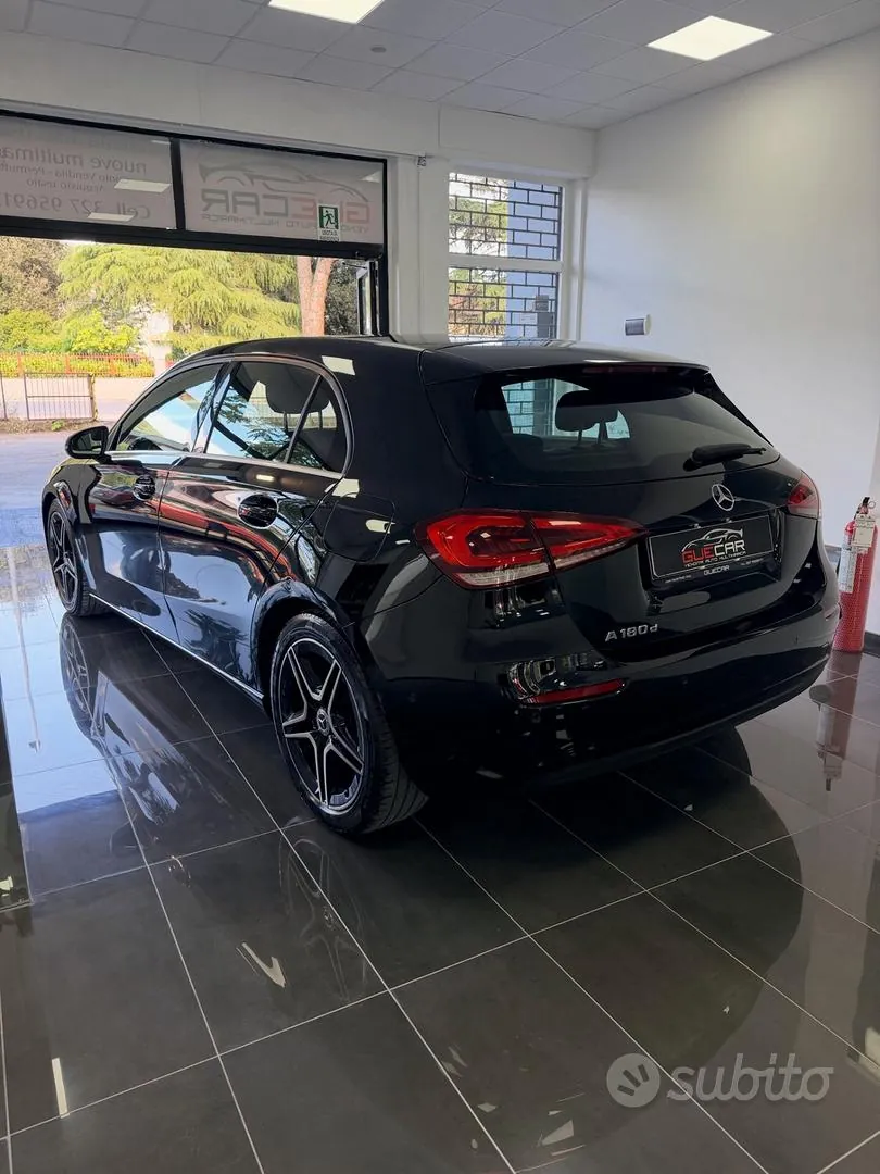 Mercedes-Benz A180D 2019 photo 4