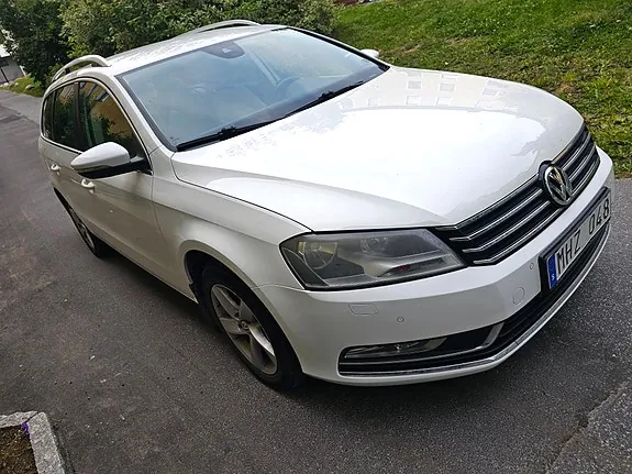 Volkswagen Passat 2012 photo 3