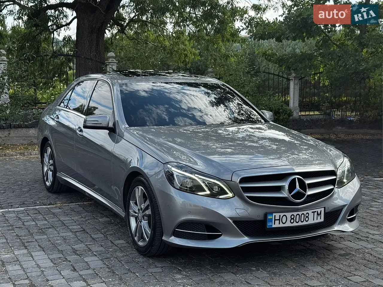 Mercedes-Benz E-Class 2013 photo 4