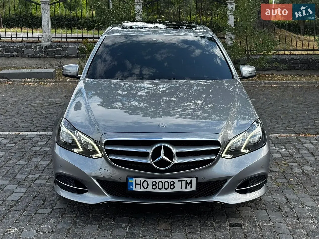Mercedes-Benz E-Class 2013 photo 2