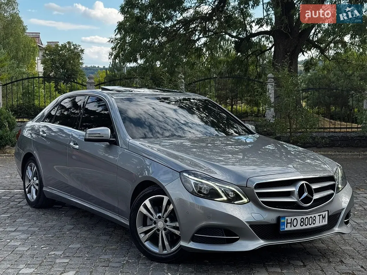 Mercedes-Benz E-Class 2013 photo 5