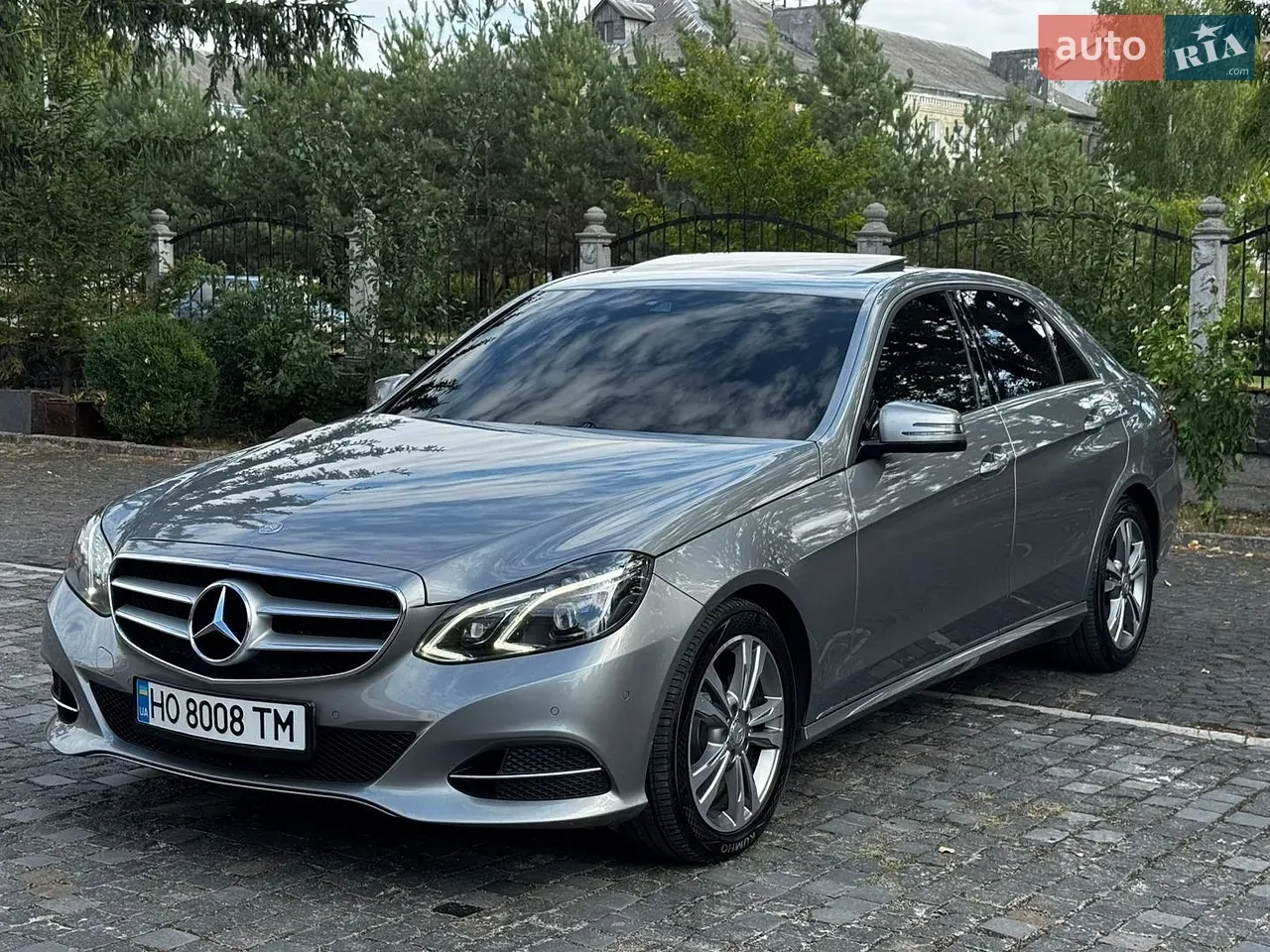 Mercedes-Benz E-Class 2013 photo 3