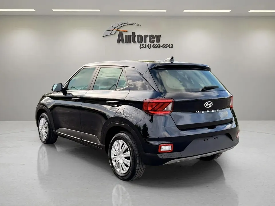 Hyundai Venue 2022 photo 3