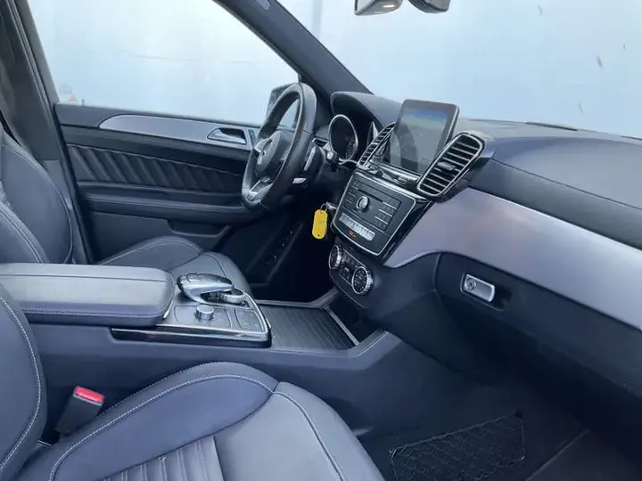 Mercedes-Benz Gls 2017 photo 3