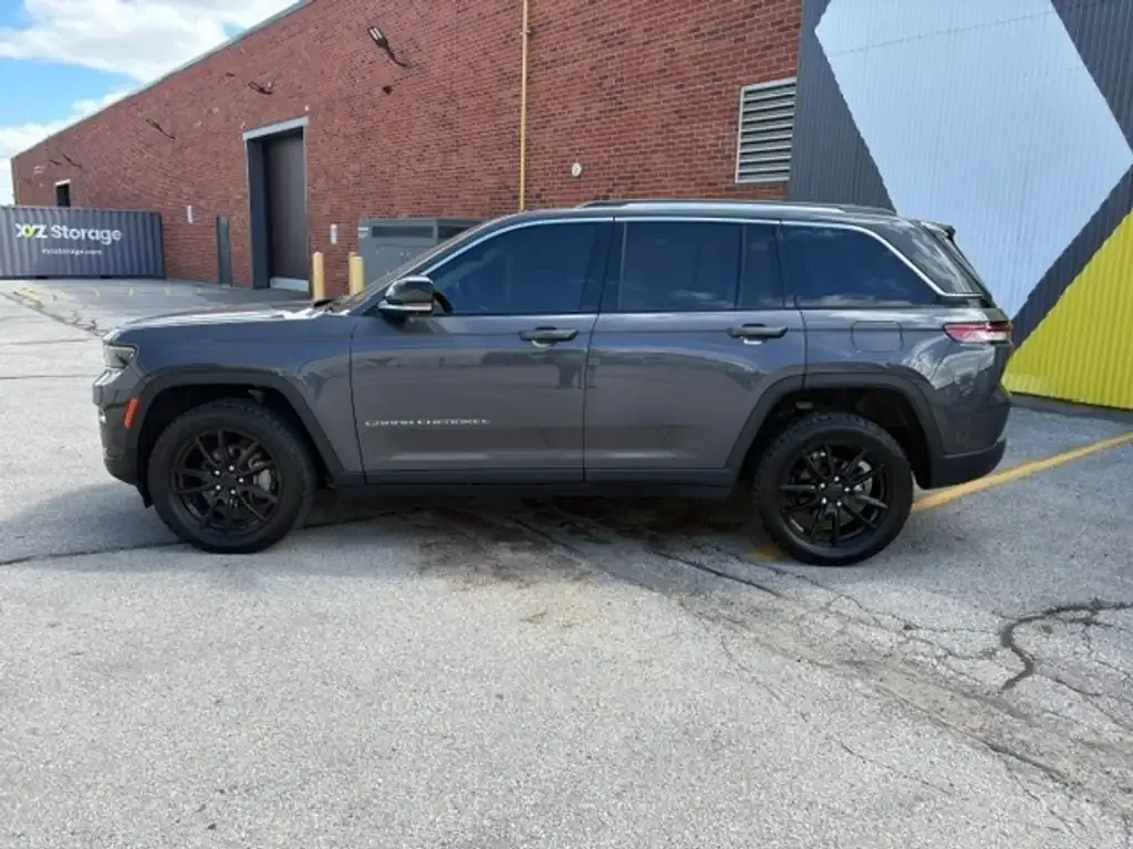 Jeep Grand Cherokee 2022 photo 3