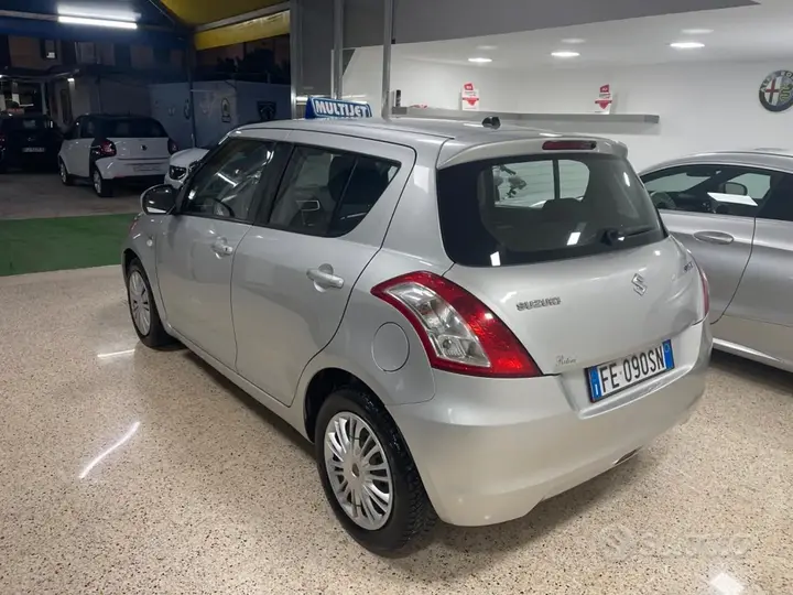 Suzuki Swift 2016 photo 4
