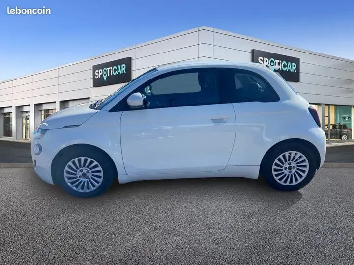 Fiat 500 2023 photo 2