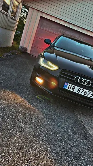 Audi A4 2012 photo 2