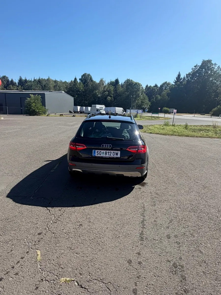 Audi A4 Allroad 2012 photo 3