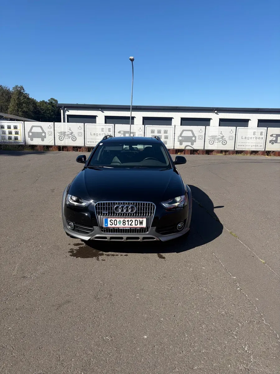 Audi A4 Allroad 2012 photo 2