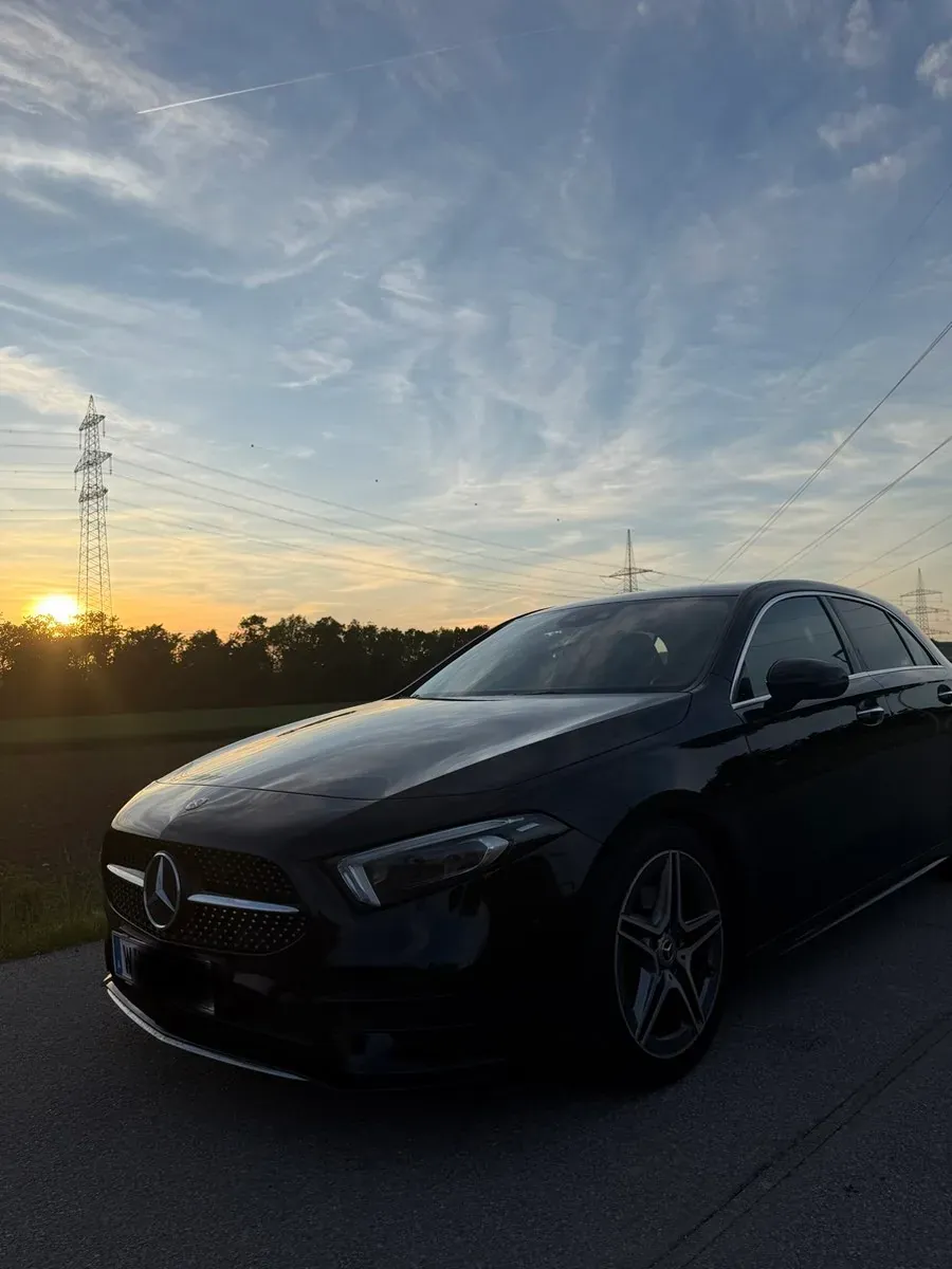 Mercedes-Benz A-Class 2018 photo 3