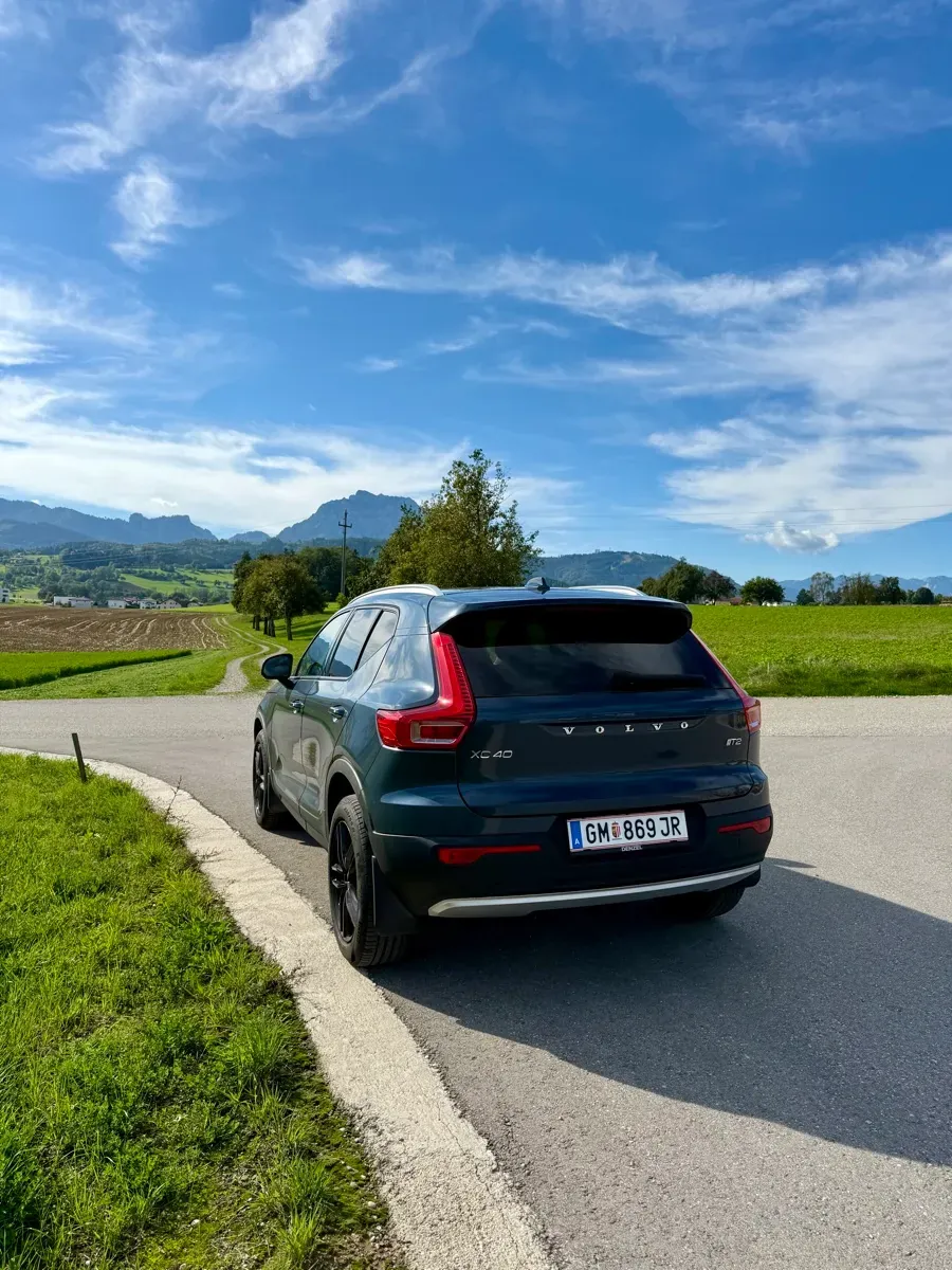 Volvo Xc40 2021 photo 2
