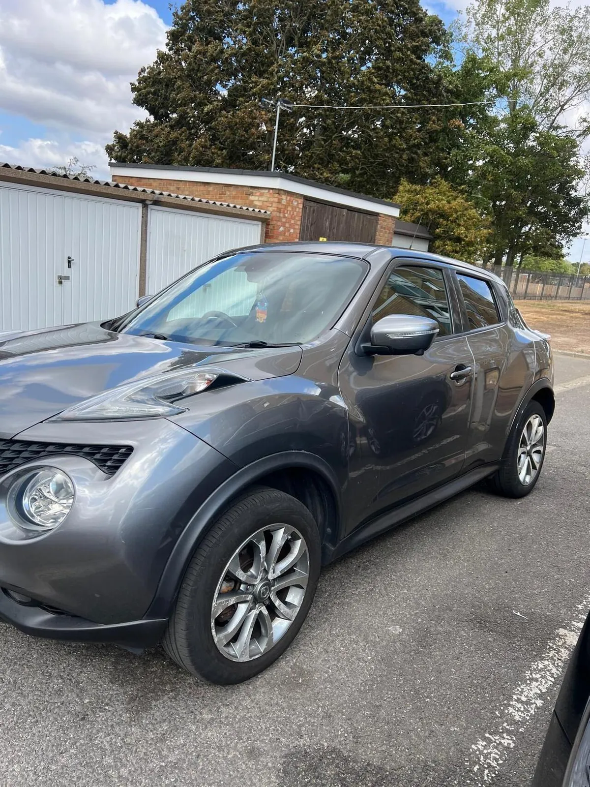 Nissan Juke 2015 photo 2