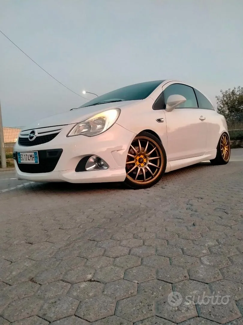 Opel Corsa 2011 photo 2
