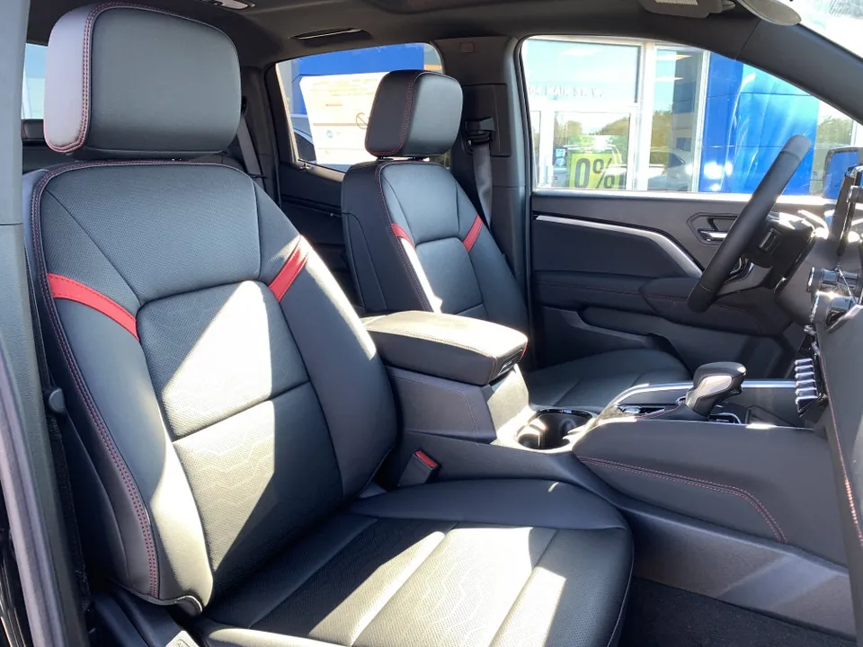 Chevrolet Colorado 2026 photo 2