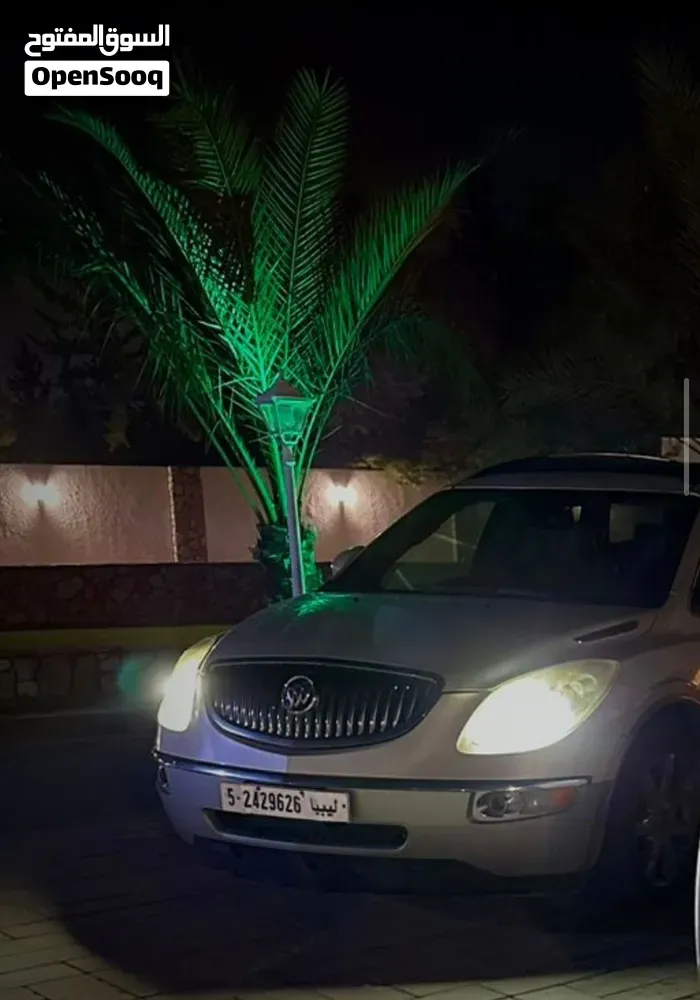 Buick Enclave 2010 photo 2
